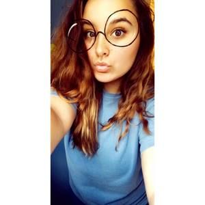 Meet your Posher, Leah